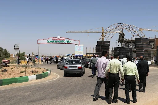 شهرک مبلمان و خودرو - نمایشگاه اتومبیل در تبریز