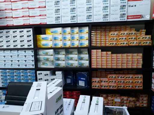 فروشگاه دوربین خودرو آذرال - دوربین مداربسته و سیستم‌های امنیتی در تبریز