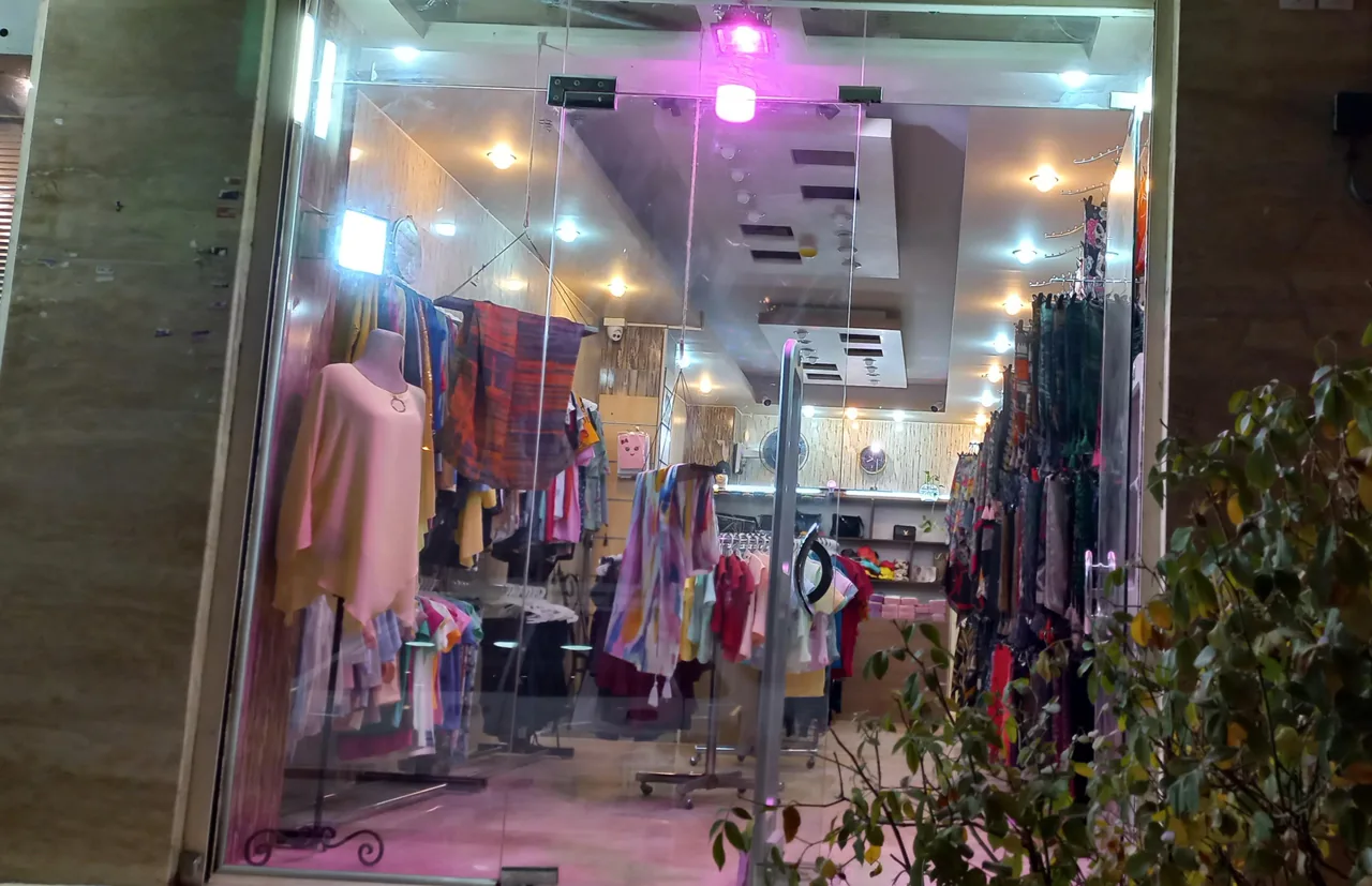 فروشگاه یگانه اصفهان    (شهرجوراب) - تصویر 3