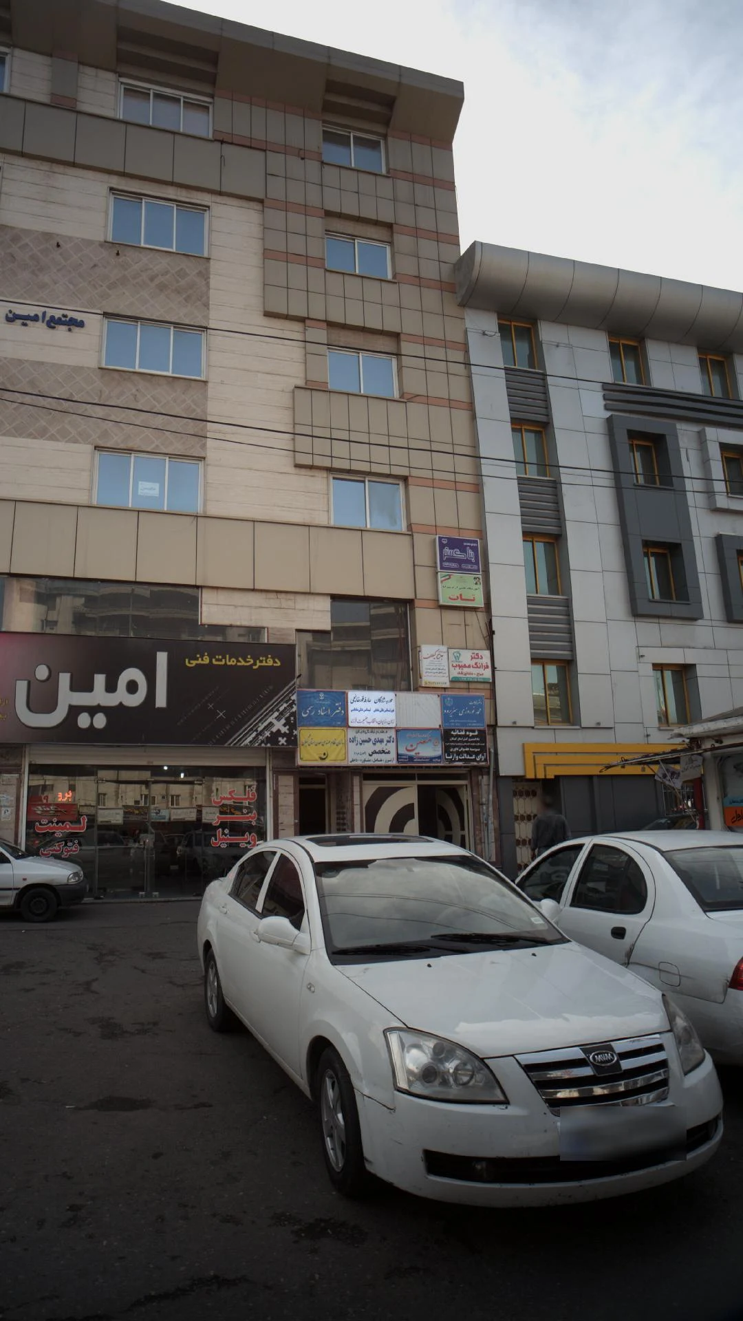 دکتر مهدی حسین زاده