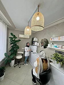 مرکز پاکسازی پوست ریحانه اعتماد