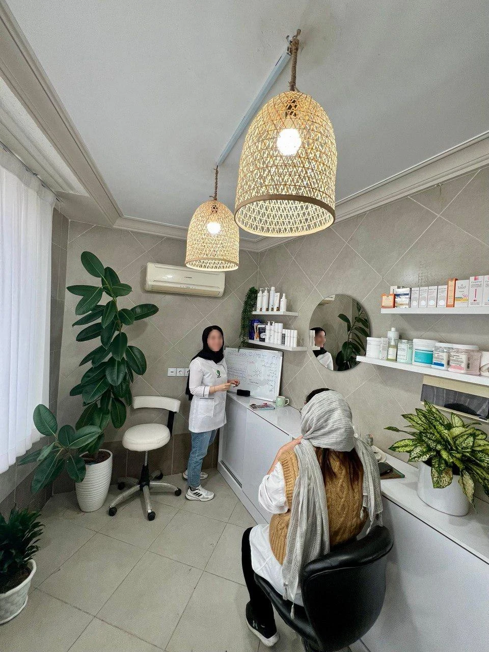 مرکز پاکسازی پوست ریحانه اعتماد