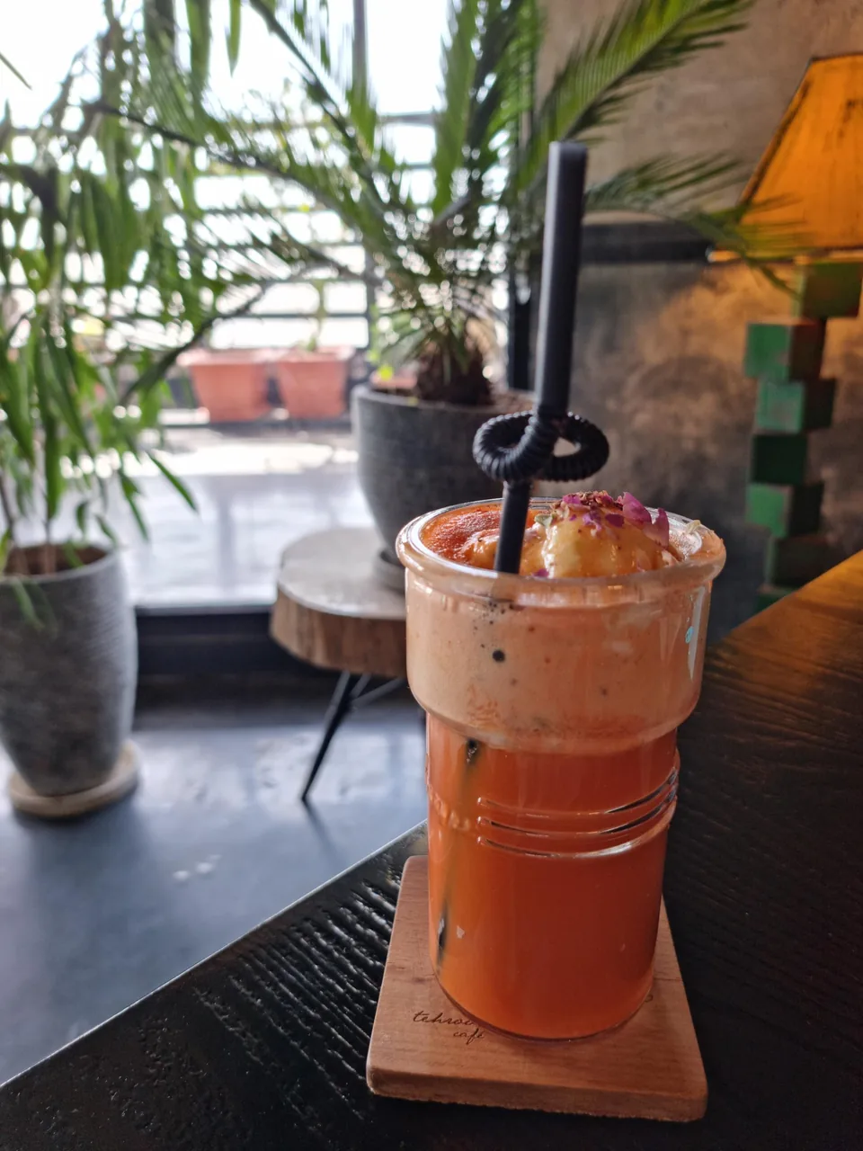 کافه تهرون Tehroon Café - تصویر 4