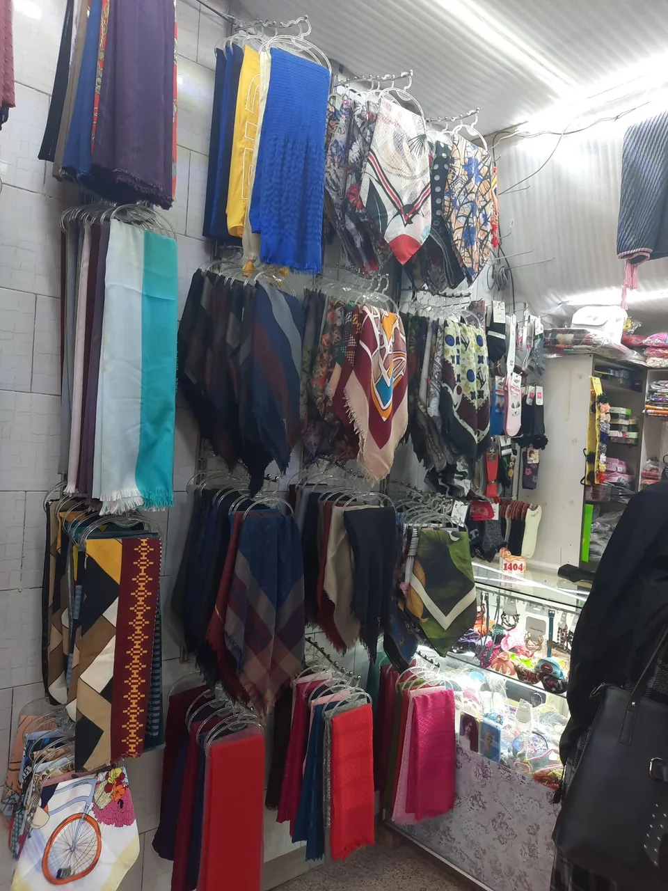 شال و روسری و لباس زیر زنانه چارقد - تصویر 2