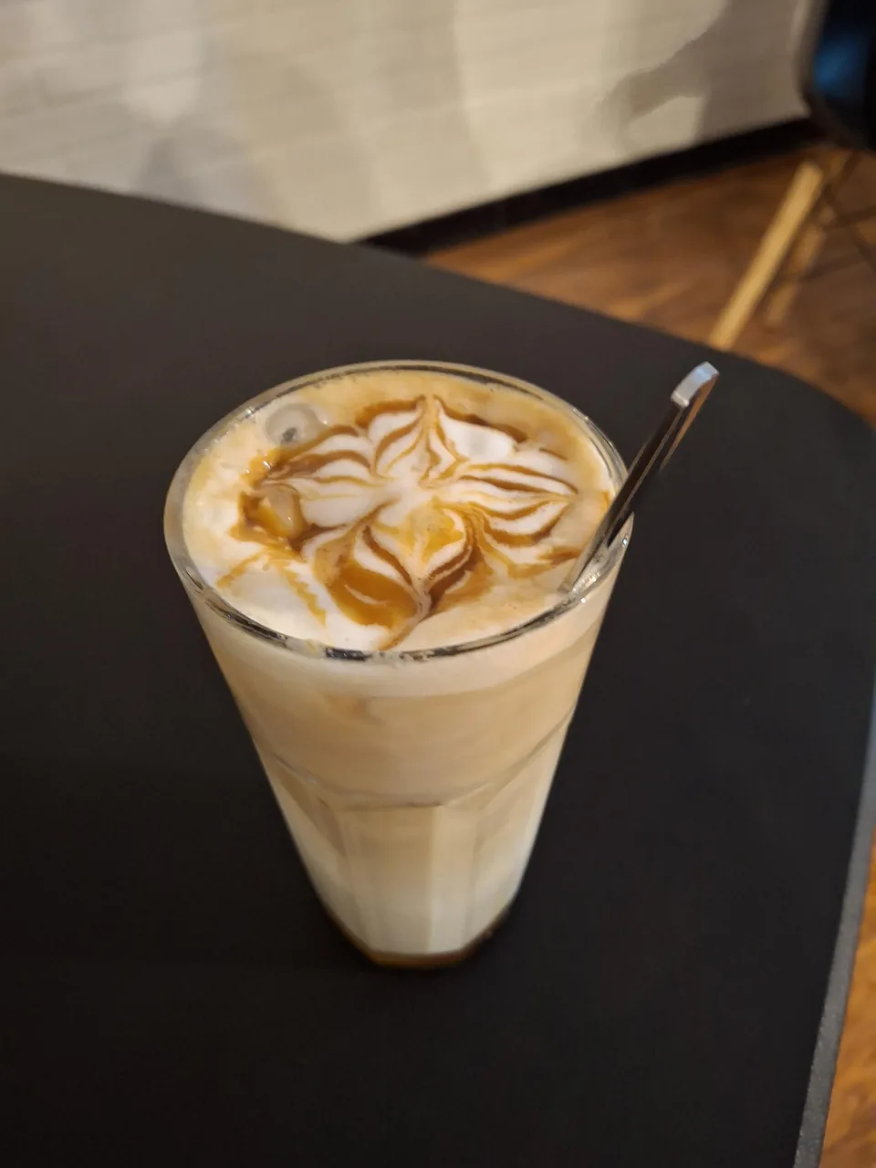 کافه باغ دنج