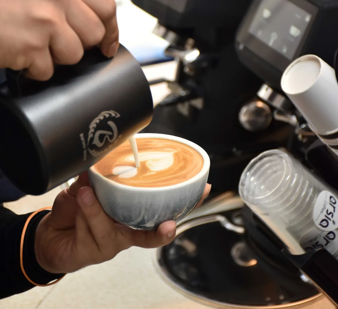 کافه آرسیا Arsia Coffee