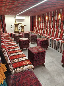 مضیف علمدار