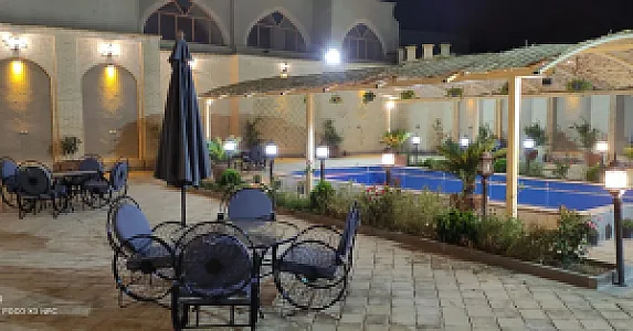 کافی شاپ حوض نقاشی