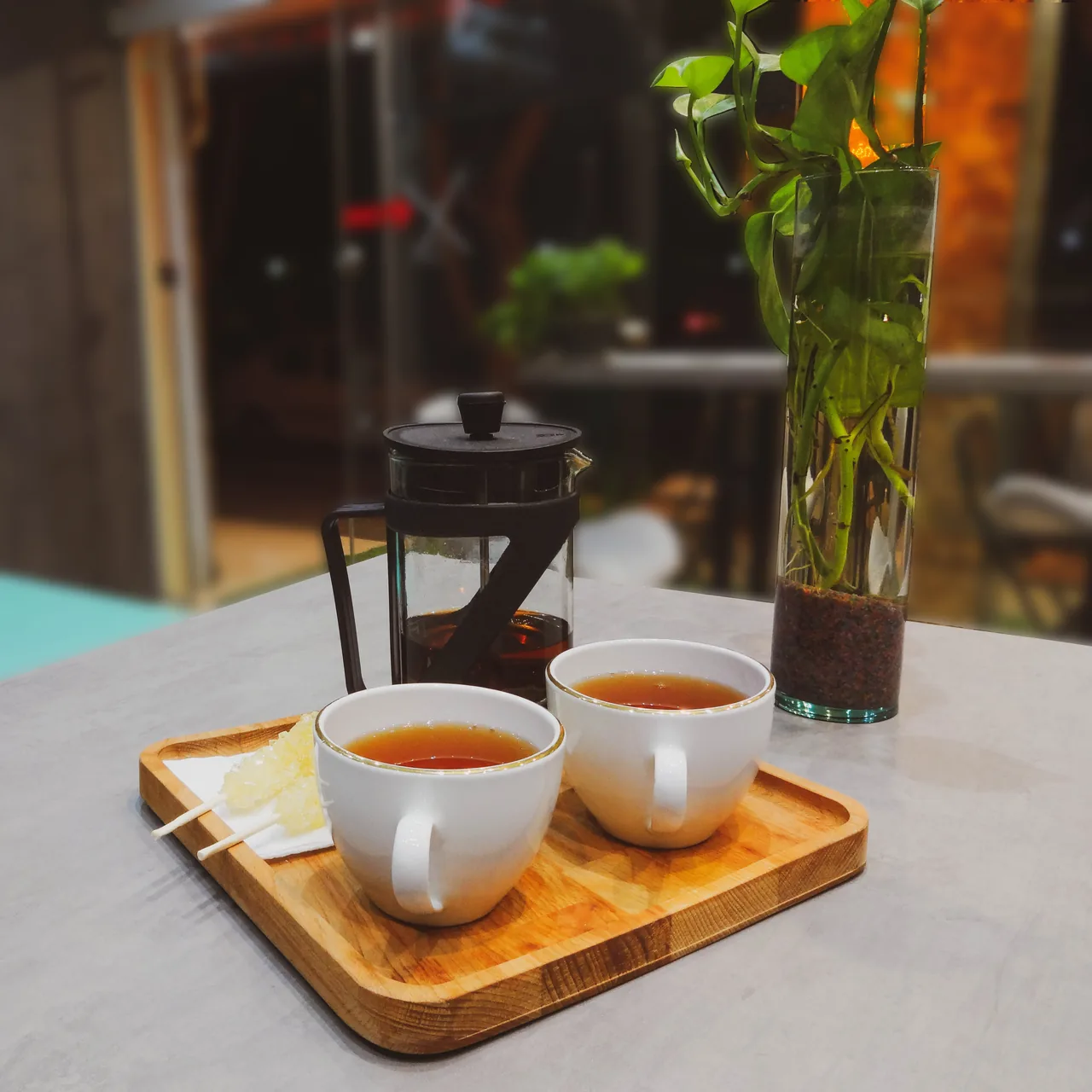 تا کافه... - تصویر 2