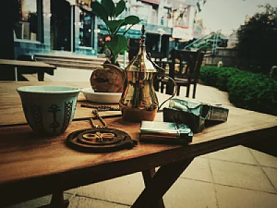کافه کیو Cafe Q