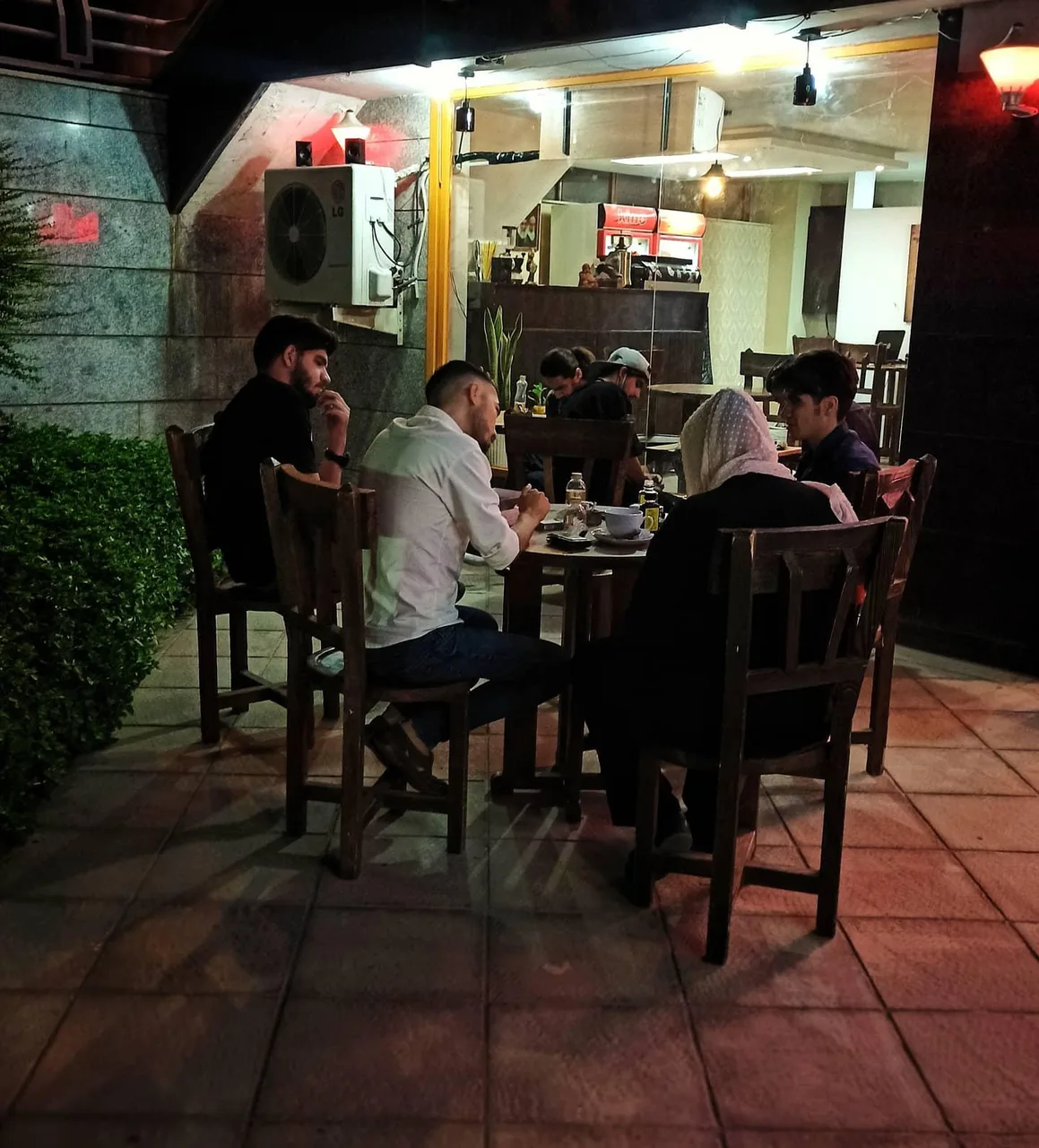 کافه کیو Cafe Q - تصویر 2