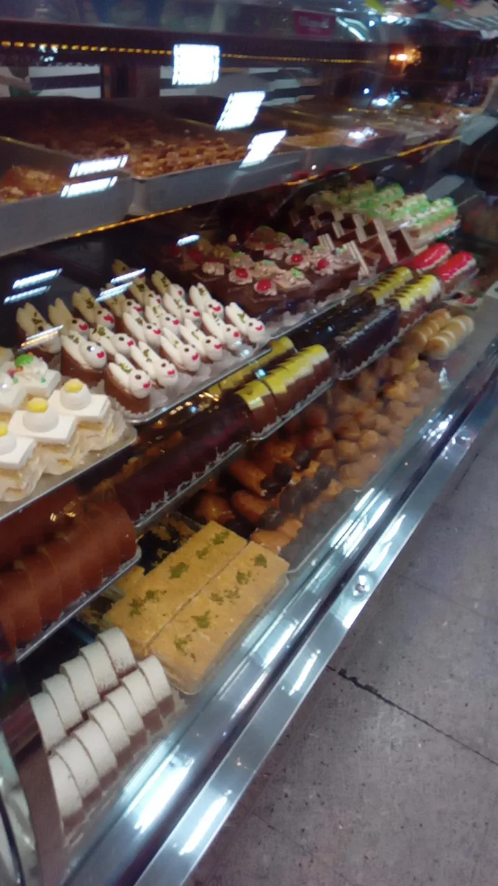 شیرینی قصر شیرین