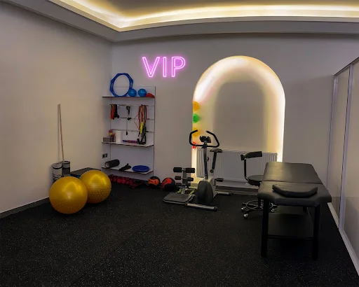 مرکز تخصصی حرکات اصلاحی نسل فردا