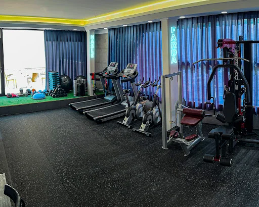 مرکز تخصصی حرکات اصلاحی نسل فردا