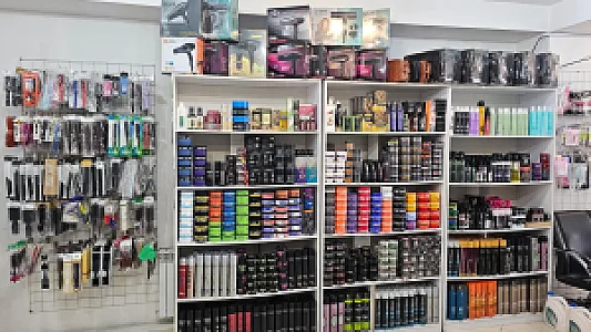 لوازم آرایشی میرزایی