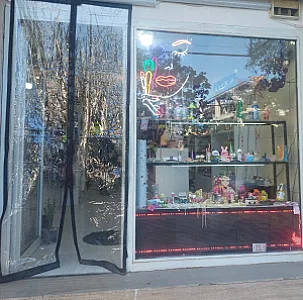 لوازم آرایشی شقایق