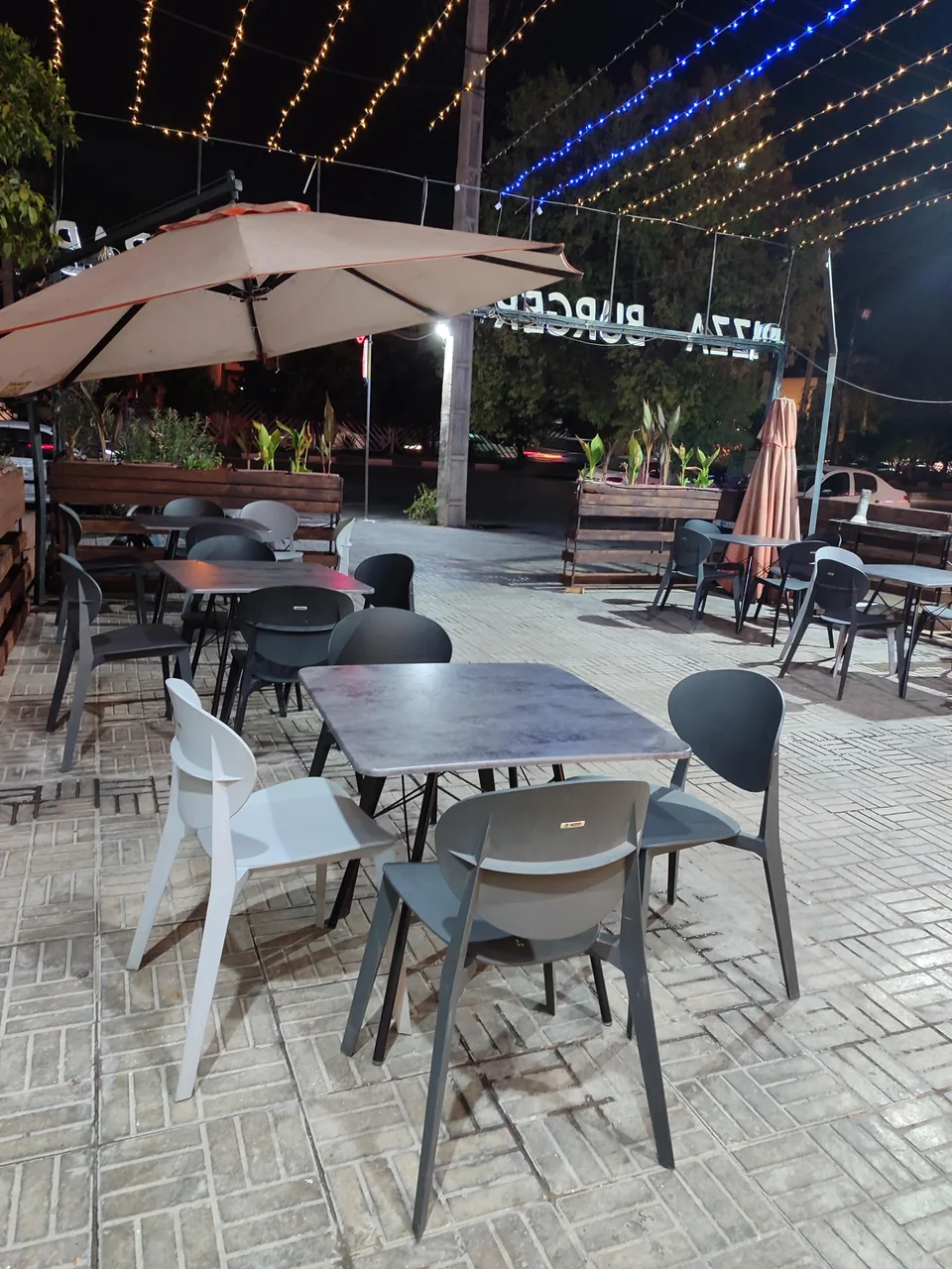 فست فود و صبحانه پاچیرا - تصویر 5