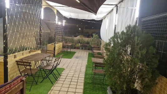 کافه فست‌فود سنتی هاتلند