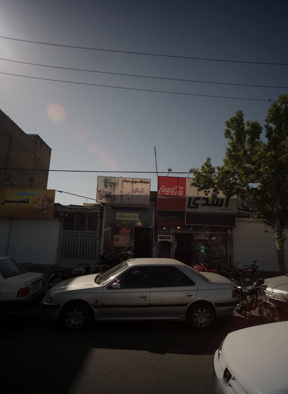 نمایشگاه موتور سیکلت قانع