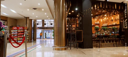 فست‌فود و کافی‌شاپ رستاک