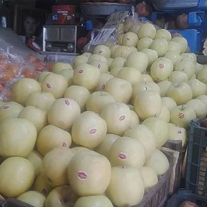 میوه فروشی امیر و پسران