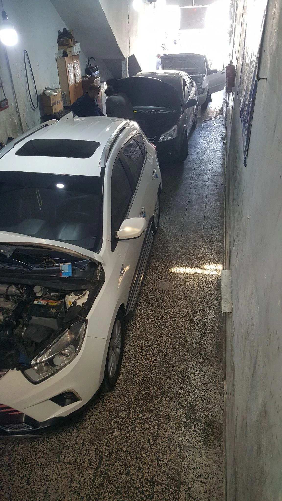 تعمیرگاه و مکانیکی مهندس مقدم - تصویر 3