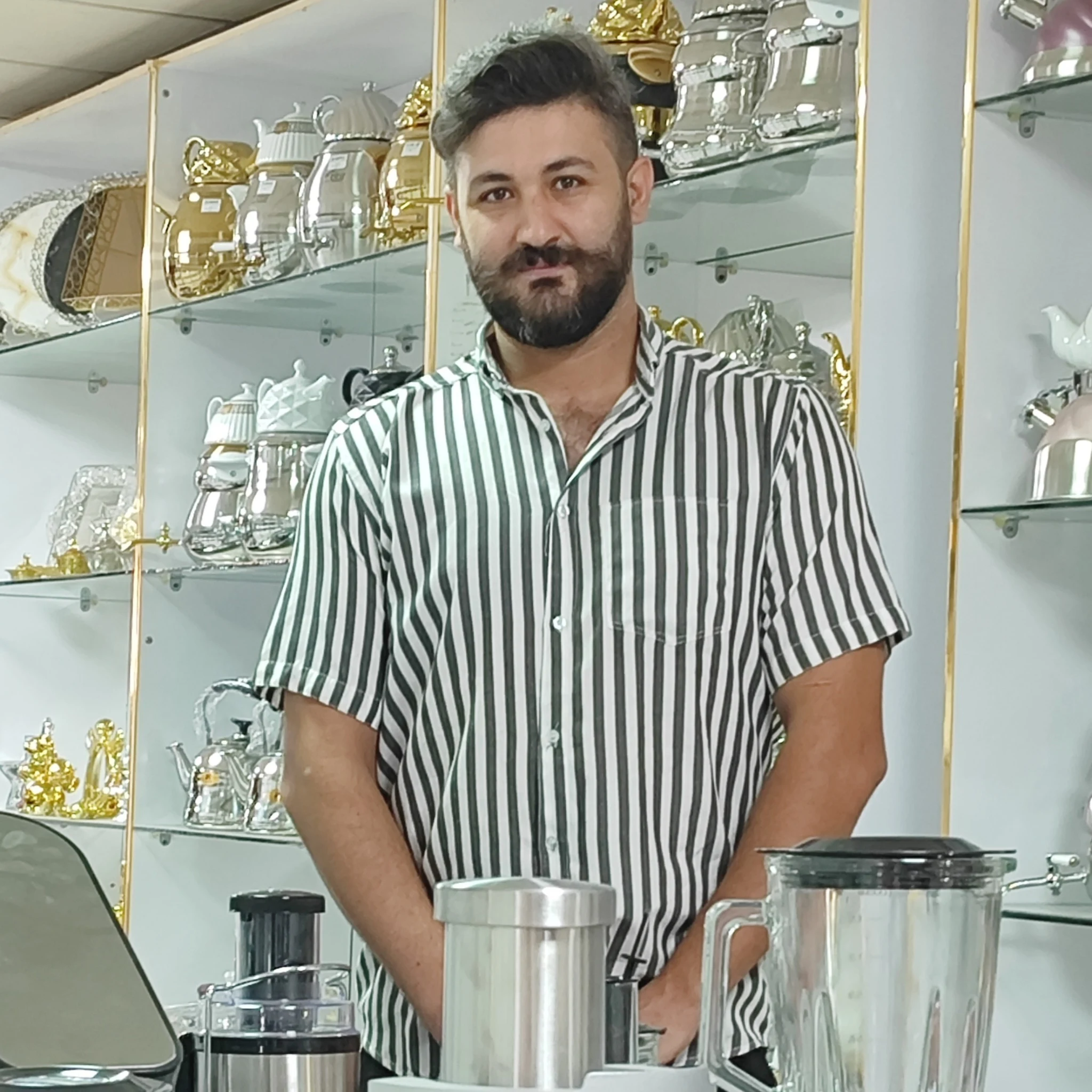 فروشگاه لوازم خانگی گلریزان