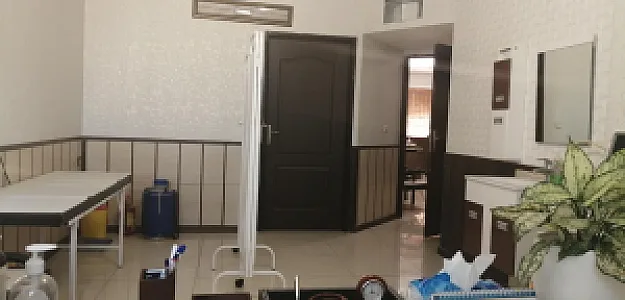 دکتر کیومرث ایزدپناه جراح کلیه