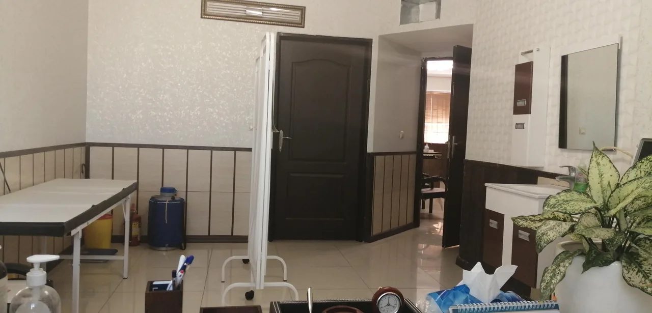 دکتر کیومرث ایزدپناه جراح کلیه