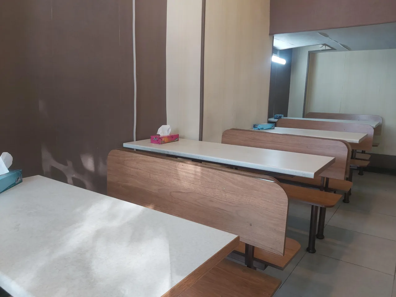 کباب ترکی و همبرگر راویس - تصویر 3