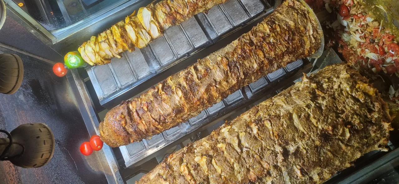 ساندویچ کباب ترکی