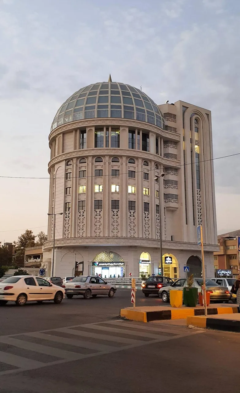 کلینیک دندانپزشکی دکتر بهناز تولایی - تصویر 2