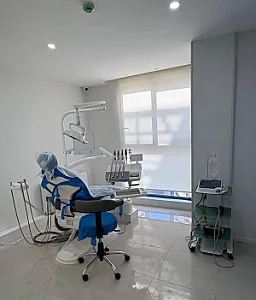 مطب دندانپزشکی دکتر سوخک