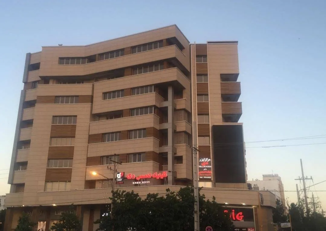 کلینیک کاشت مو و زیبایی دی - تصویر 2