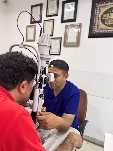 چشم پزشکی دکتر حسین منصوری جراح و متخصص چشم
