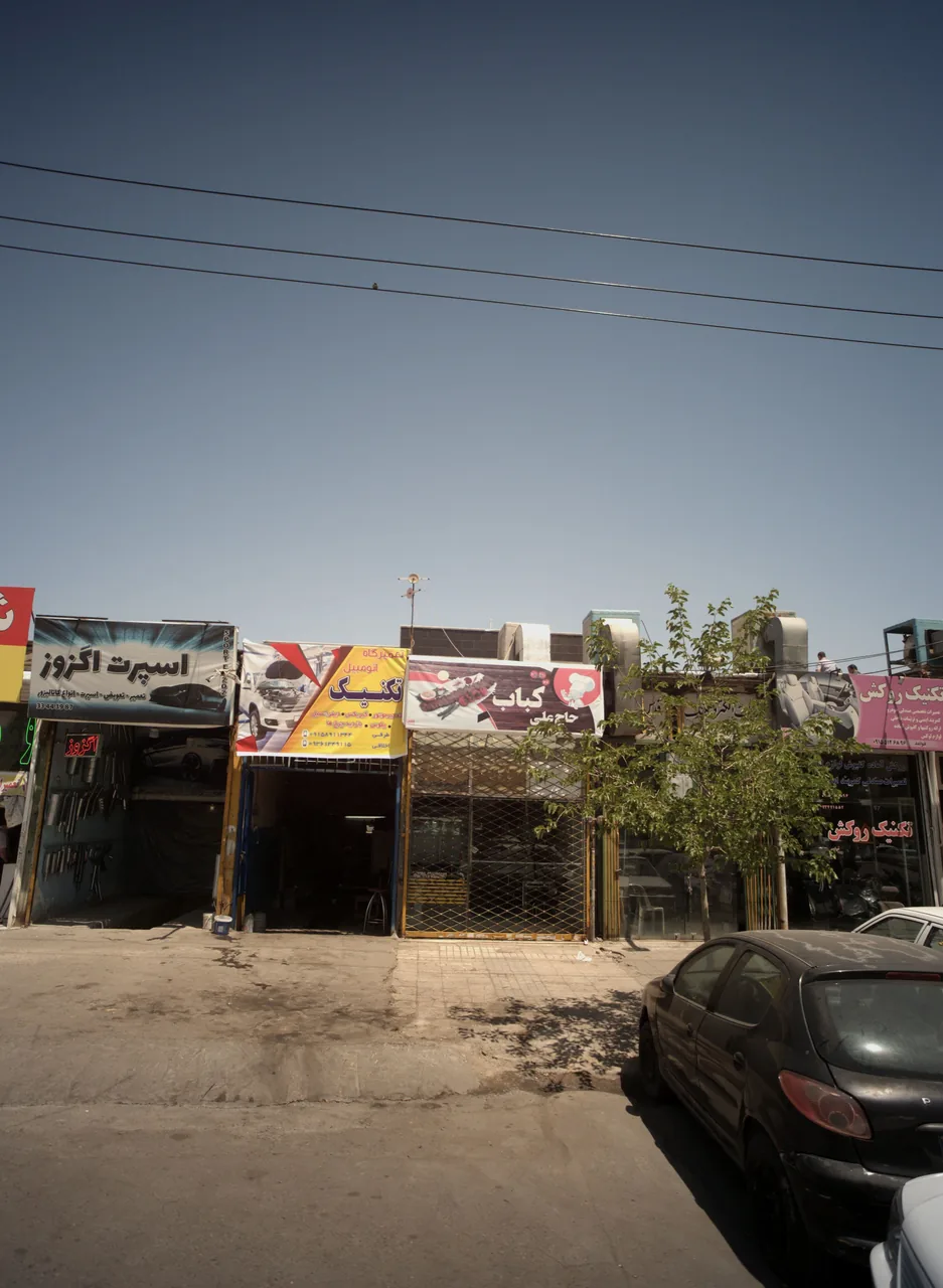 تعمیرگاه اتومبیل تکنیک
