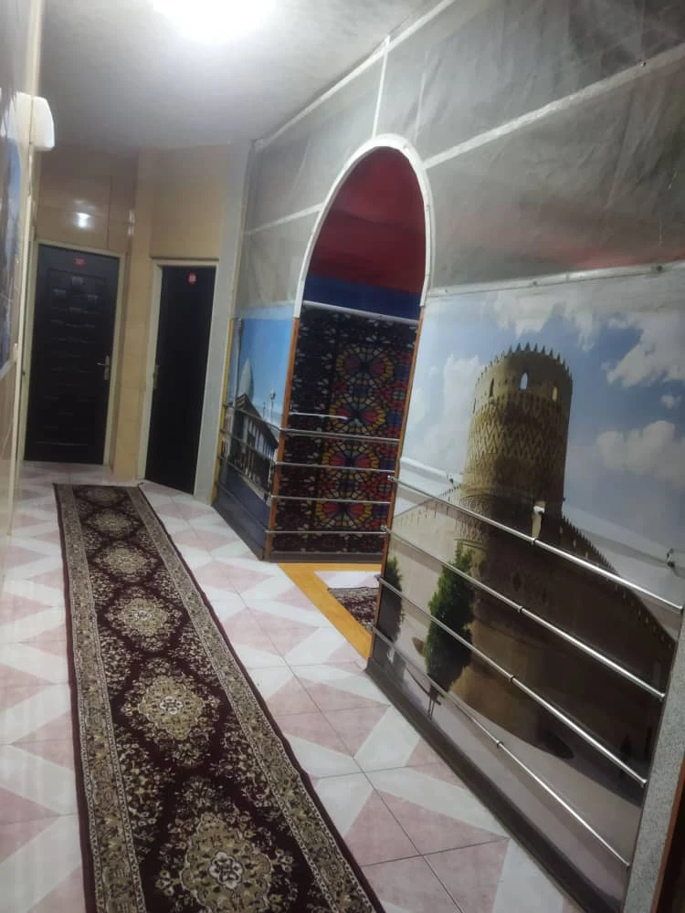 مهمان پذیر نقش جهان - تصویر 2