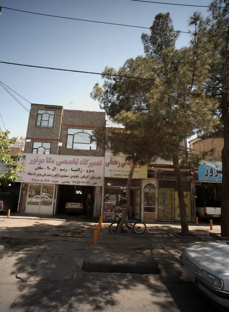 تعمیرگاه تخصصی خودروی مگا موتور