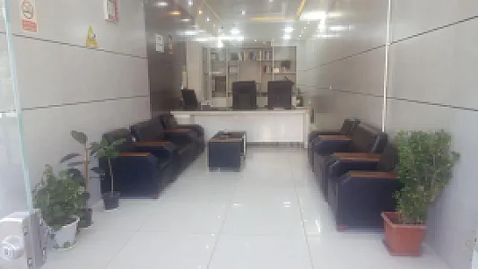 مشاور املاک بزرگان