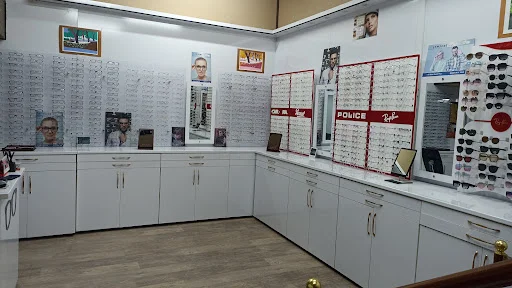 (اپتومتریست سعید مقتدر)مرکز اپتومتری و معاینه چشم