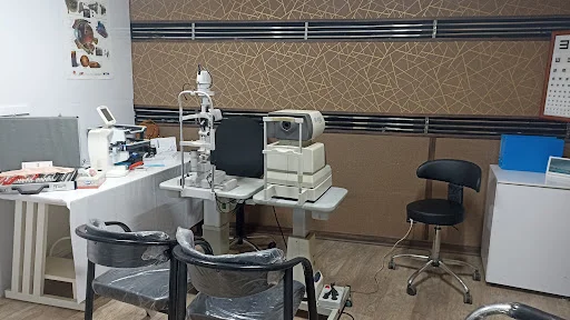 (اپتومتریست سعید مقتدر)مرکز اپتومتری و معاینه چشم