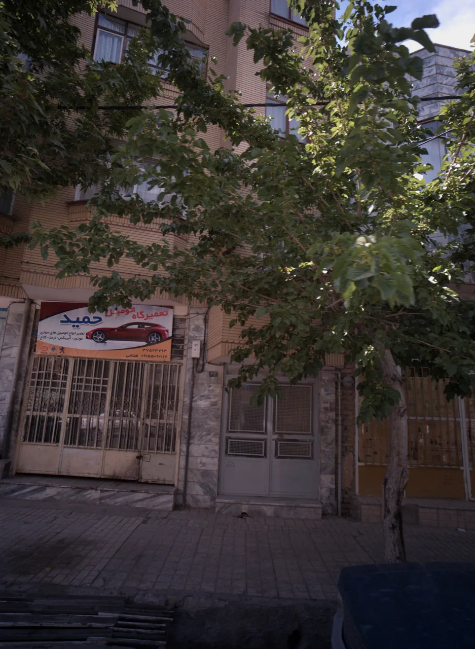 تعمیرگاه اتومبیل حمید