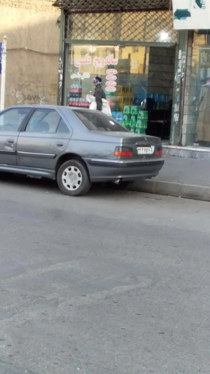 ساندویچی علی - تصویر 4