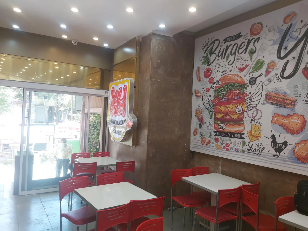خانه کنتاکی - تصویر 6