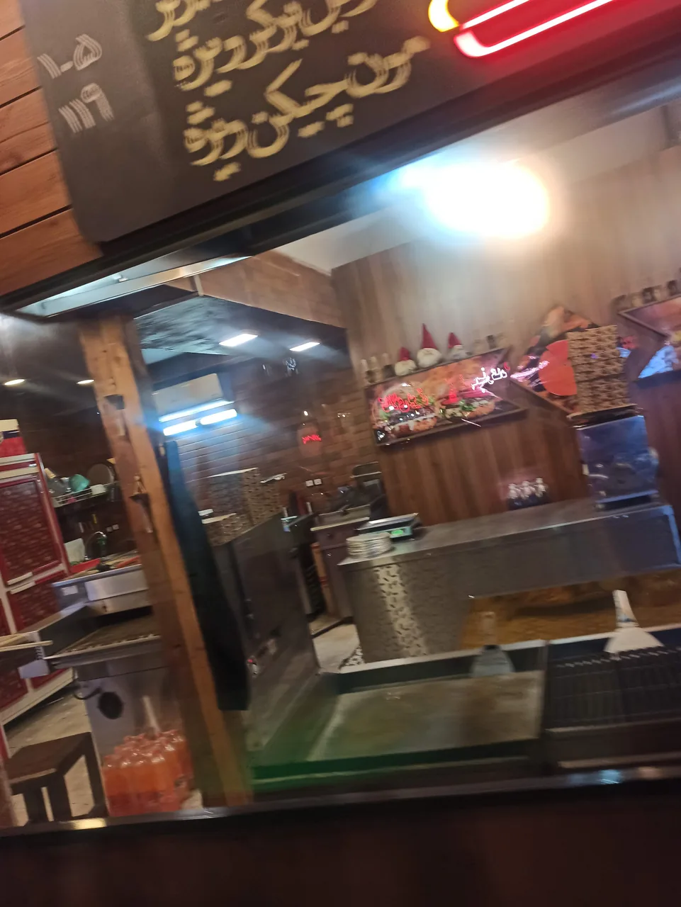 فست‌فود همبرگر ذغالی - تصویر 5