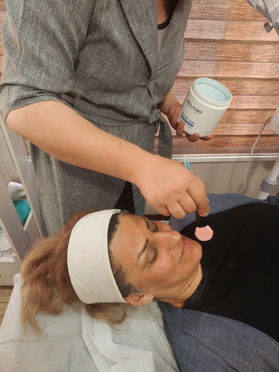 پاکسازی پوست و فیشال  کشتکار - تصویر 2
