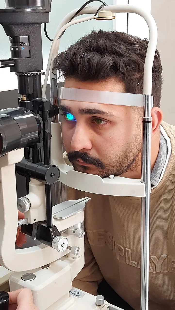 کلینیک لنز اسکلرال دکترسیده فاطمه حسینی