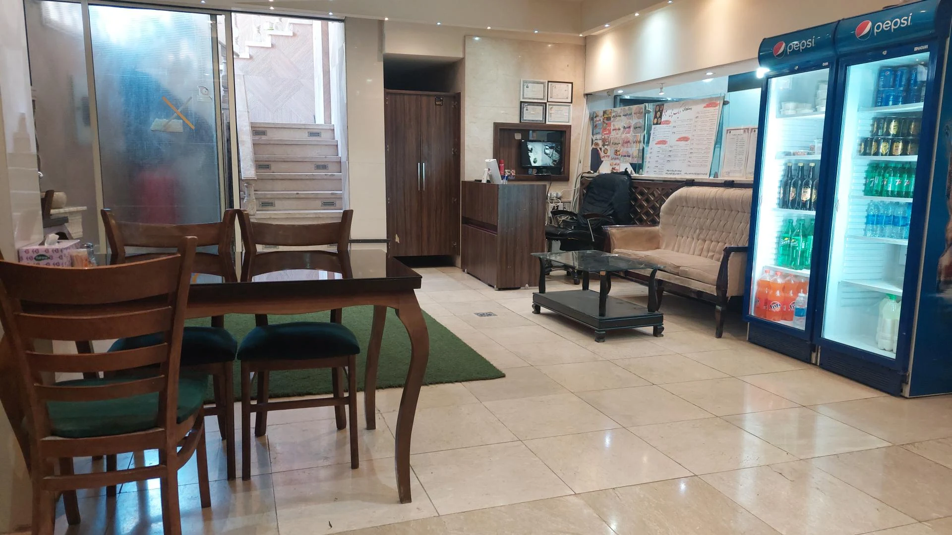 فست فود لاوان
