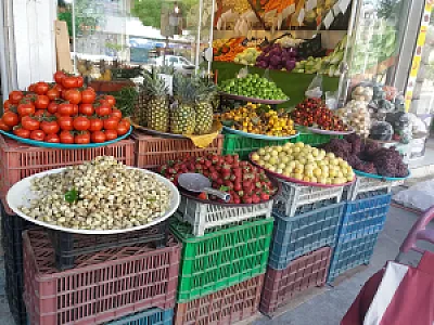 میوه فروشی عموحسین