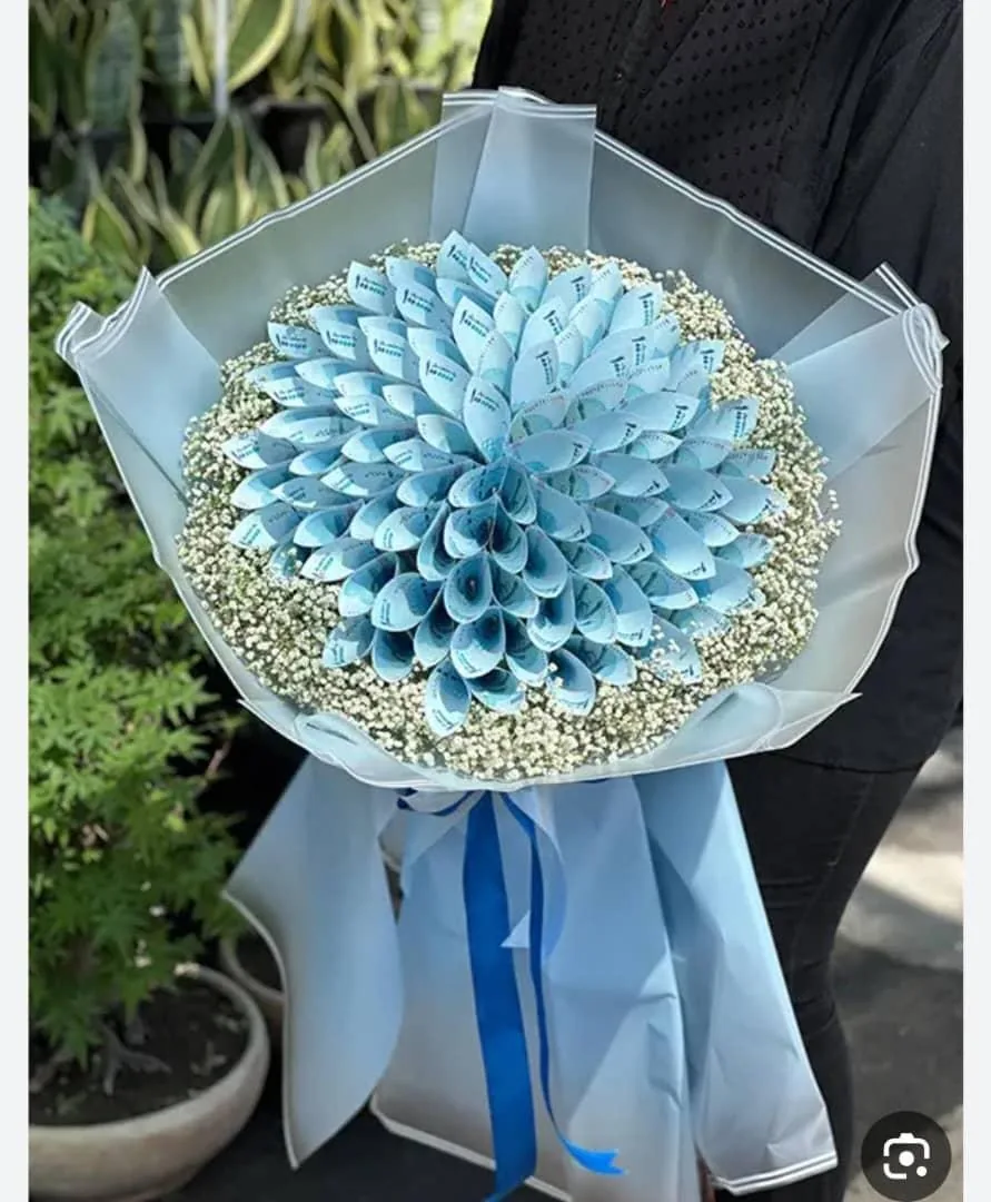 گل فروشی شهر شب - تصویر 2